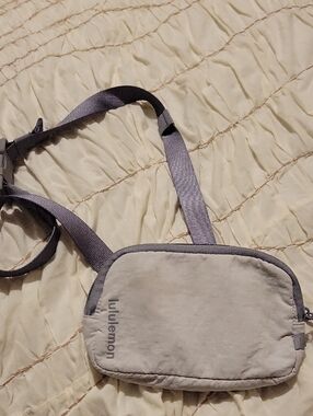 lululemon  Little Light Gray Belt Bag